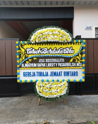 Papan Bunga Duka di Huristak